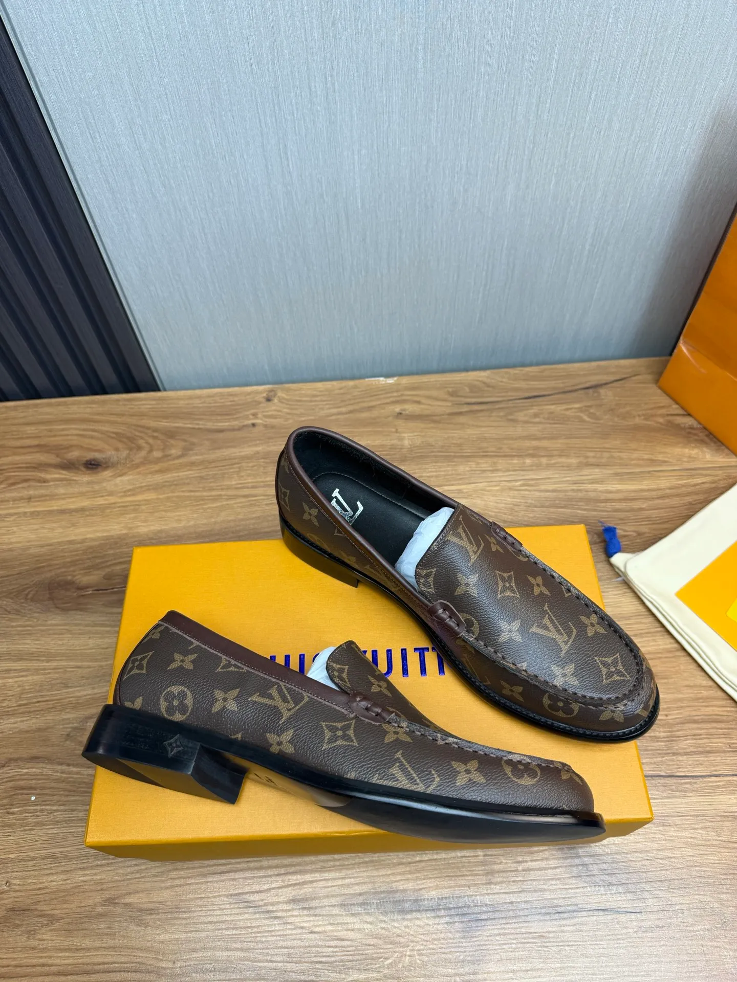Factory 660💰 LV. Men's business casual leather shoes, all made of imported original brand leather, just to create a more comfortable wearing experience, original non-slip and wear-resistant outsole ✔️16-45 (38.45 non-returnable)